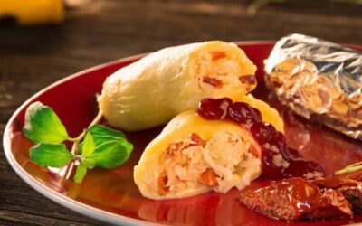 Roladki serowe z kiszona kapusta